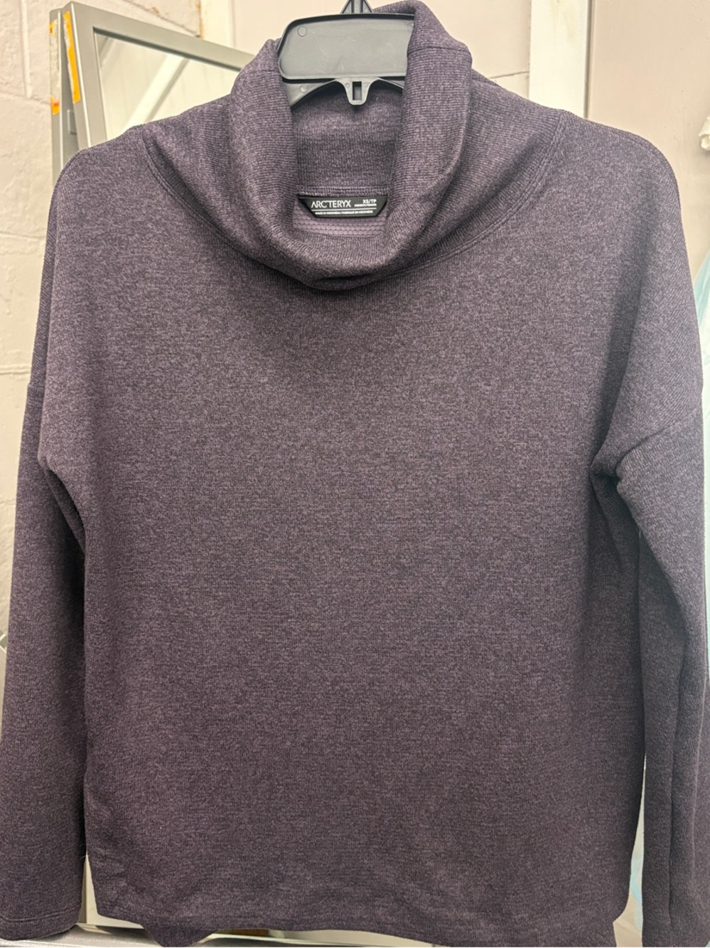 Arc'teryx Laina Women's Heathered Plum/Wine Cowl Neck Pullover
